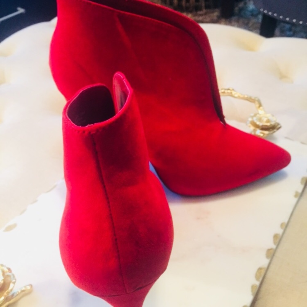 BRAND NEW RED ANKLE BOOTIES